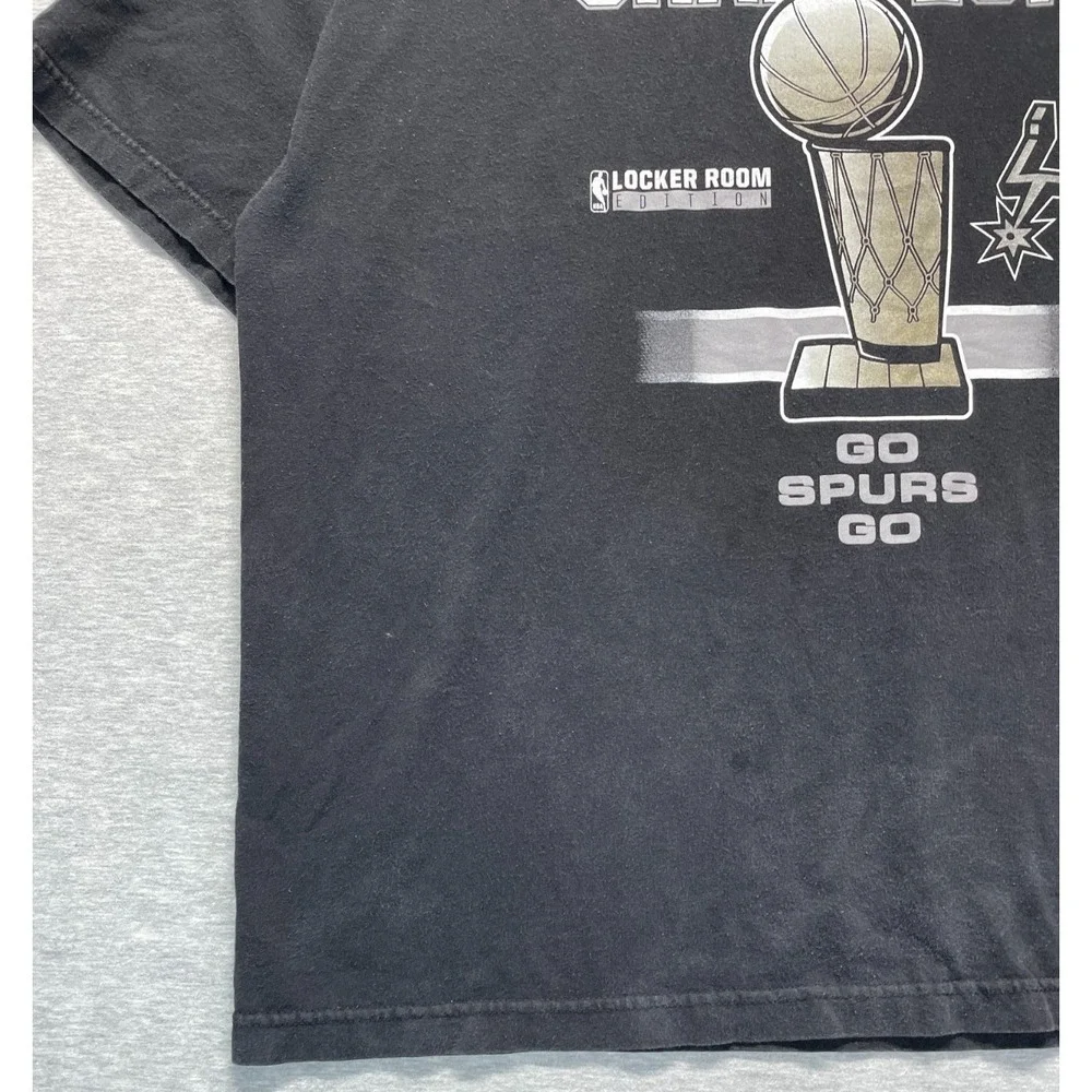 San Antonio Spurs 2014 NBA Champions Locker Room T Shirt Mens XL Black Adidas